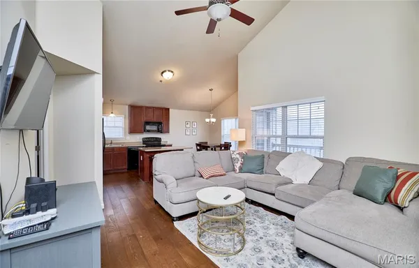 $215,000 | 532 Bramblett Hills, O'Fallon, MO 63366