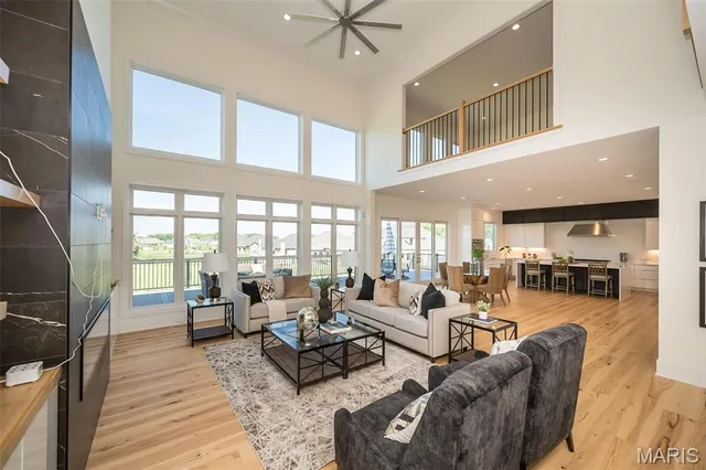 $2,375,000 | 1205 Patchwork Fields, Chesterfield, MO 63005