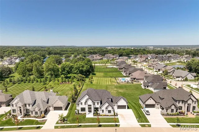 $2,375,000 | 1205 Patchwork Fields, Chesterfield, MO 63005