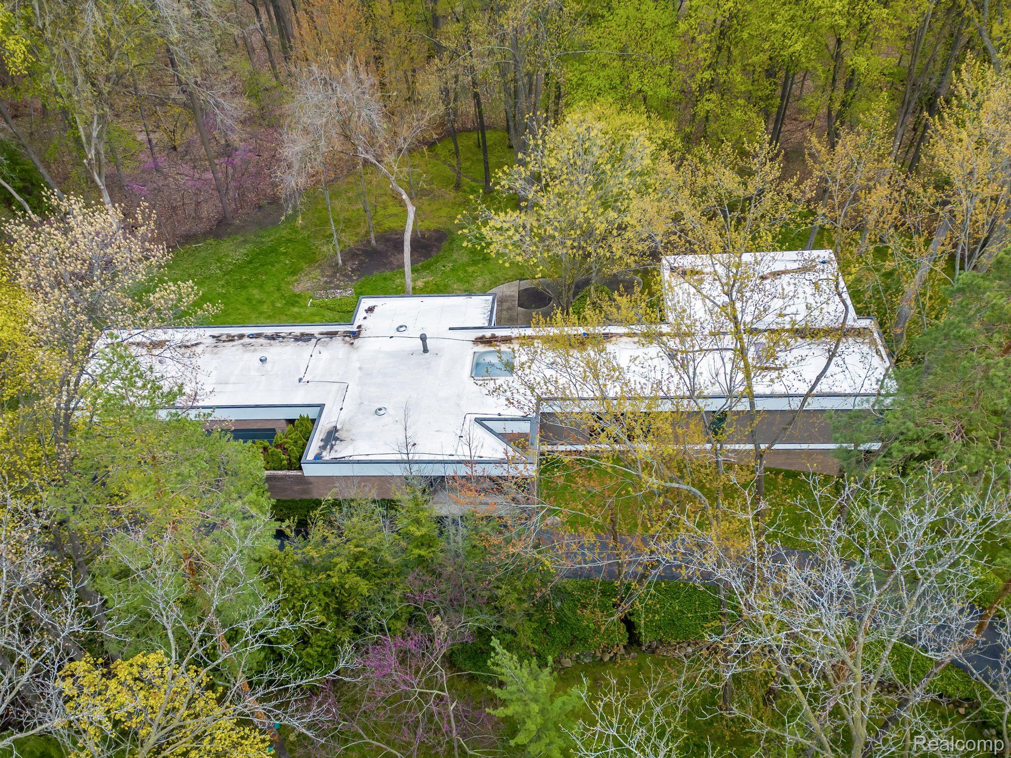 1850 East Vly Road Bloomfield Hills, MI 48304 - Photo 55 of 60 View of House Above