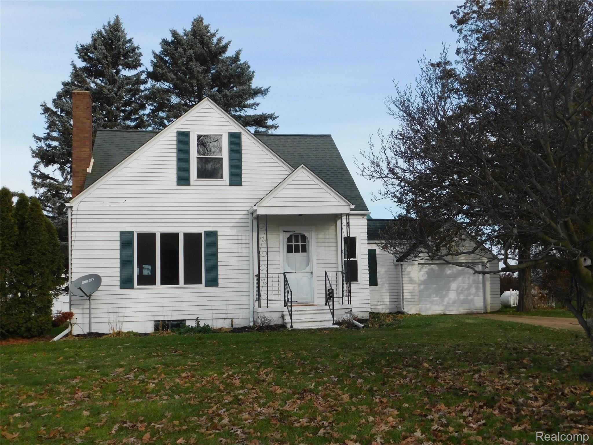3711 East Lovejoy Road Byron, MI 48418 - Photo 1 of 13 DSCN0534.JPG