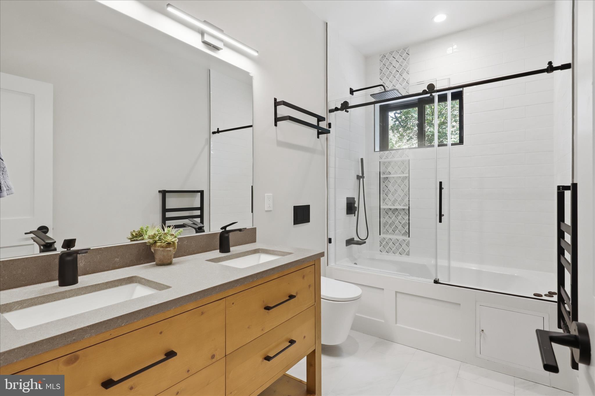5921 Chesterbrook Road McLean, VA 22101 - Photo 46 of 87 Bathroom #2