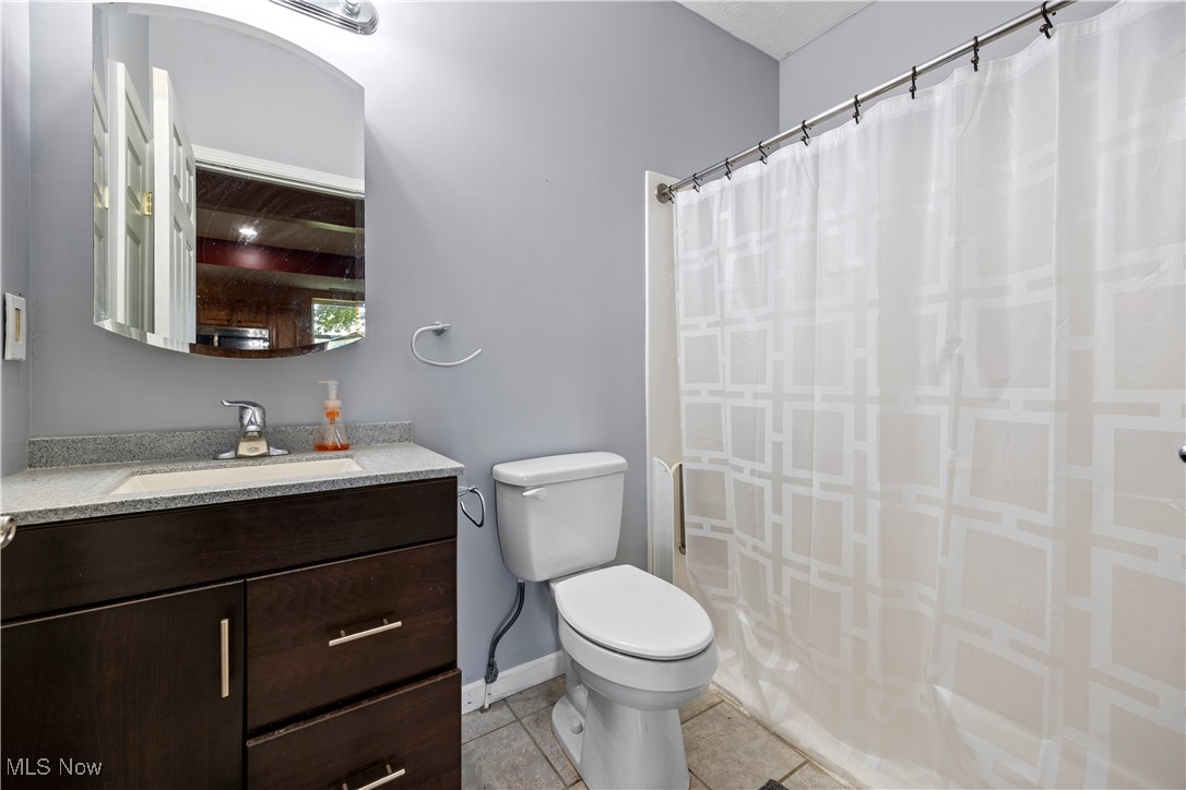 40175 Banks Road Grafton, OH 44044 - Photo 10 of 34