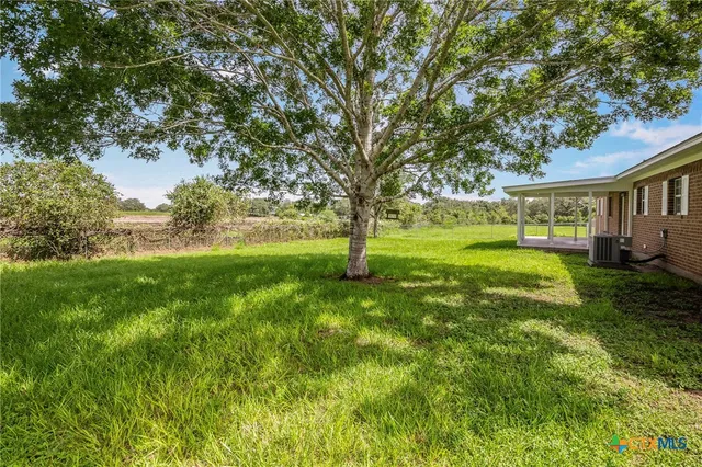 $229,900 | 939 North San Patricio Street, Goliad, TX 77963