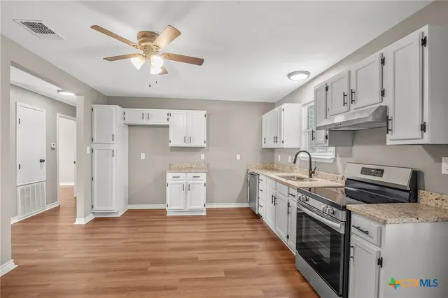 $229,900 | 939 North San Patricio Street, Goliad, TX 77963