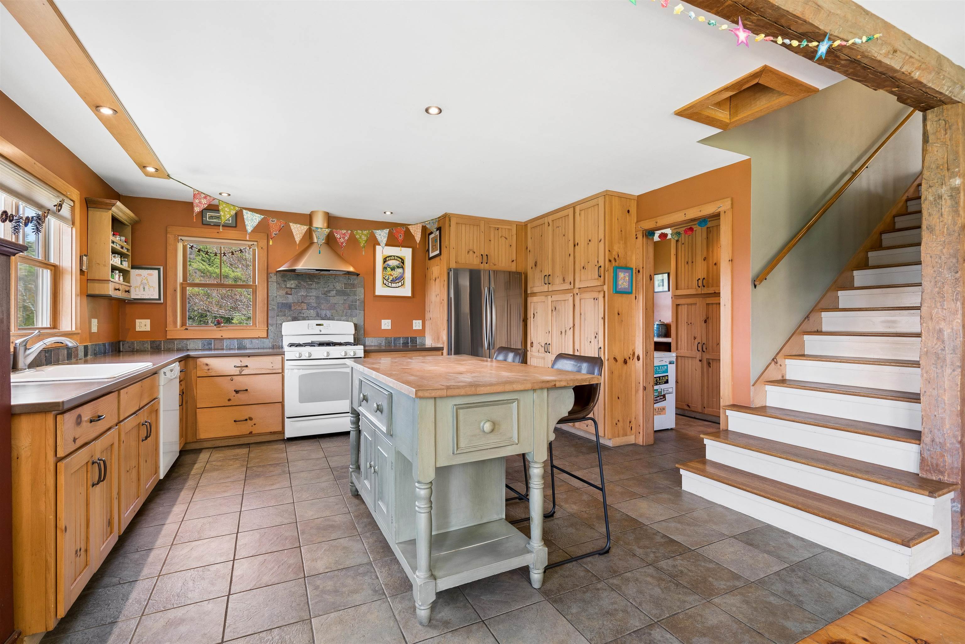 3673 Fish Hill Road Randolph, VT 05060 - Photo 12 of 36