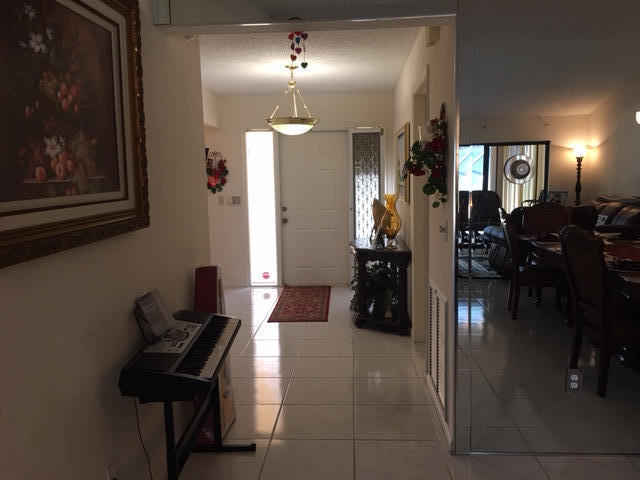 19960 Rima Circle Boca Raton, FL 33434 - Photo 25 of 29 View toward front door
