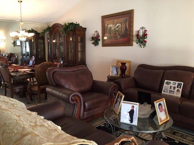 19960 Rima Circle Boca Raton, FL 33434 - Photo 8 of 29 Living Area 1