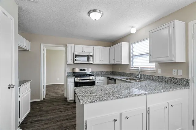 $2,050 | 3709 Bond Street, Rowlett, TX 75088