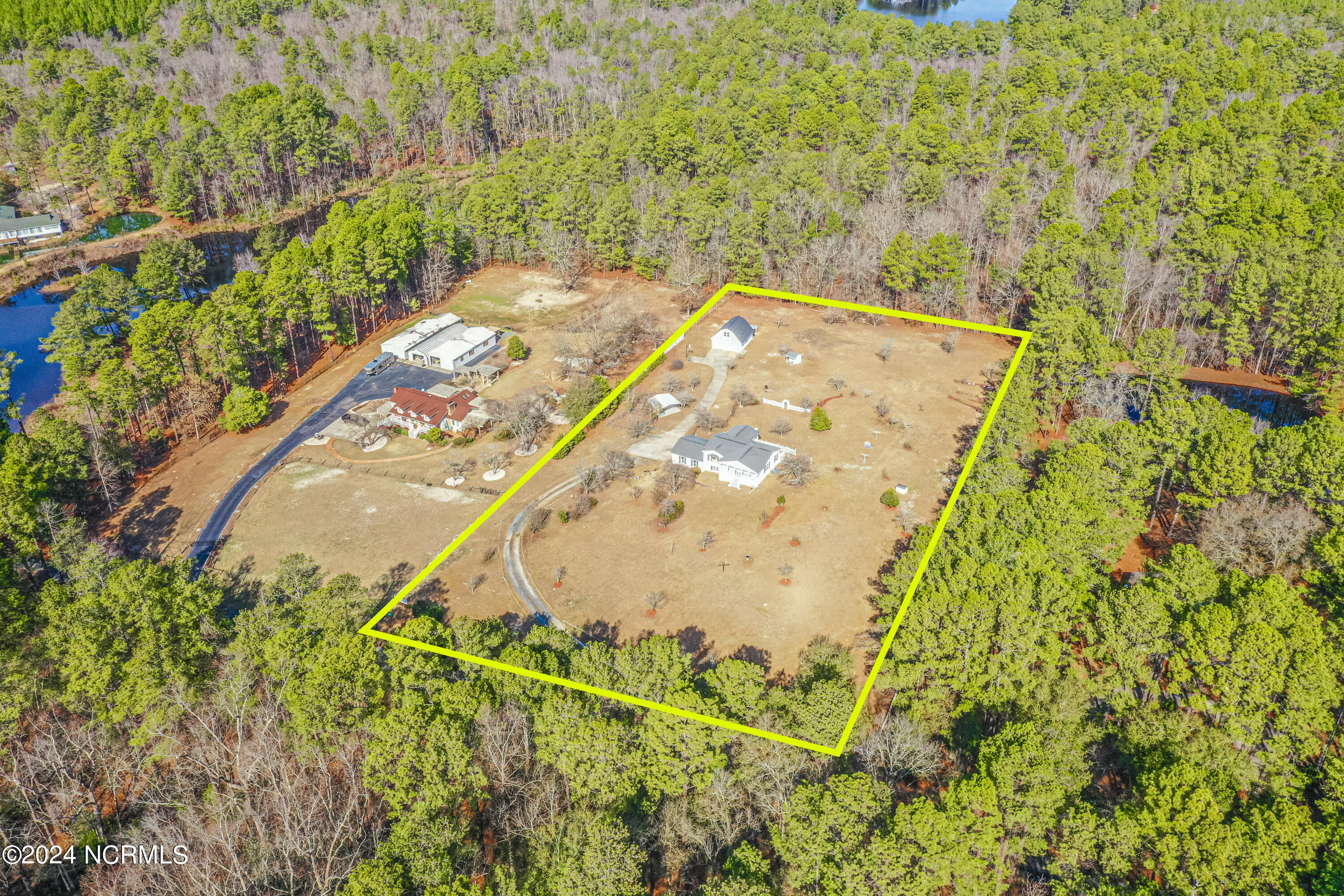 412 Pinecrest Court Road Aberdeen, NC 28315 - Photo 17 of 64 412 Pinecrest Court - Drone 3
