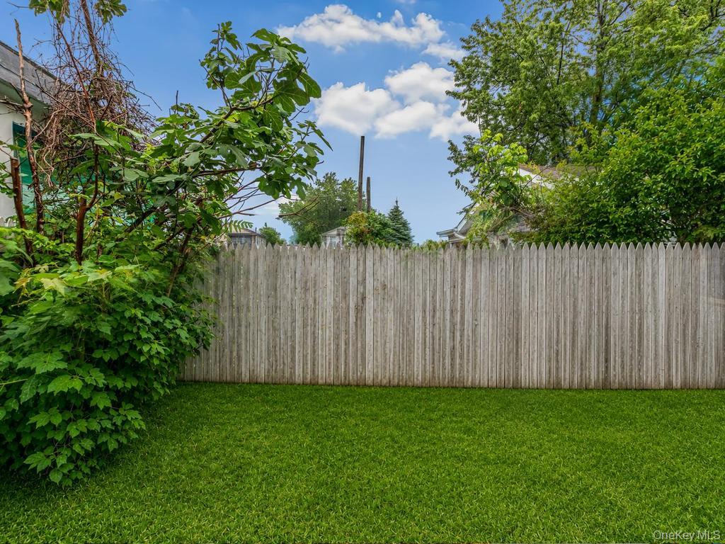 901 Harding Park Bronx, NY 10473 - Photo 16 of 24