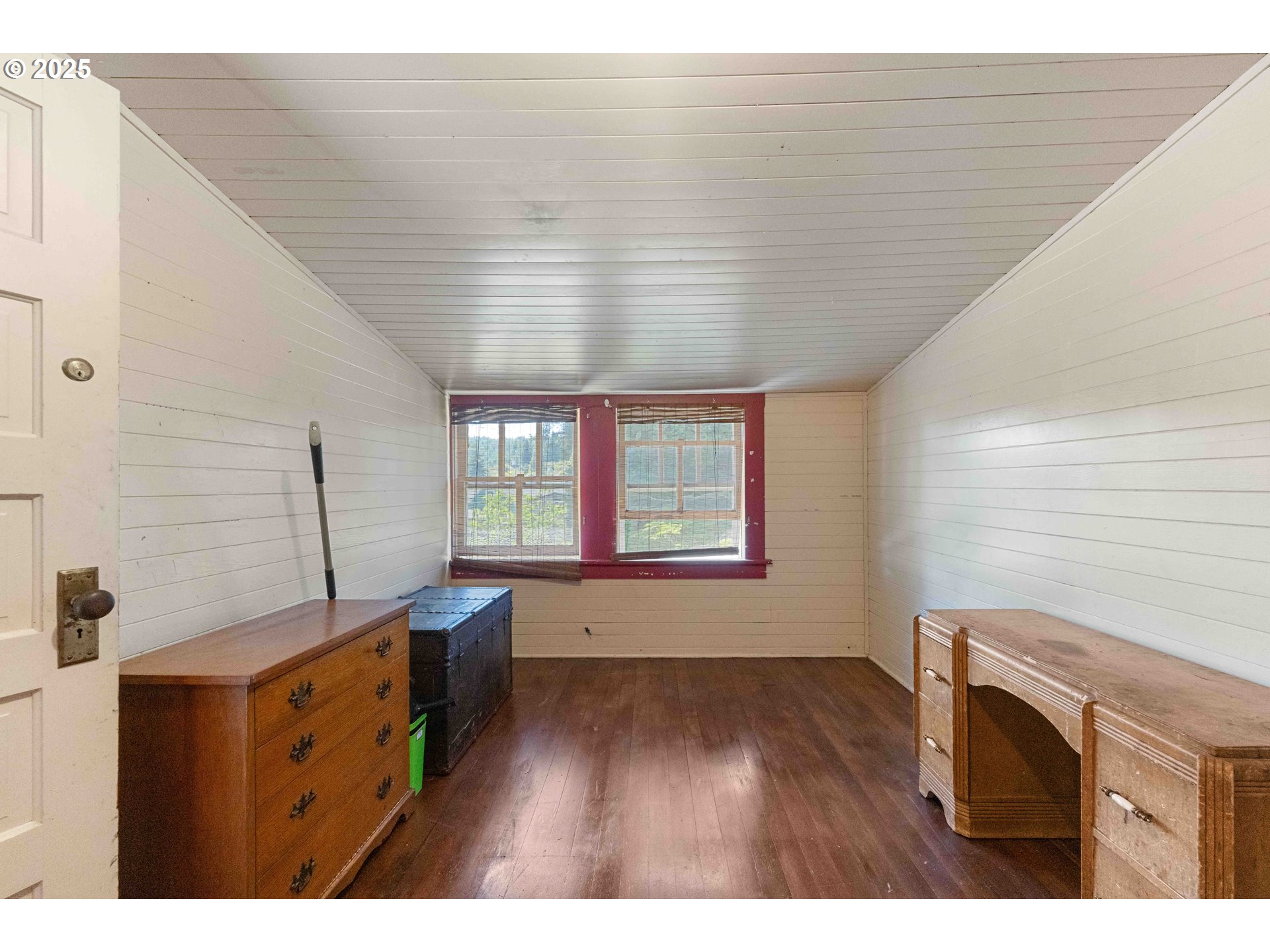 955 South 5th Street Coos Bay, OR 97420 - Photo 42 of 48