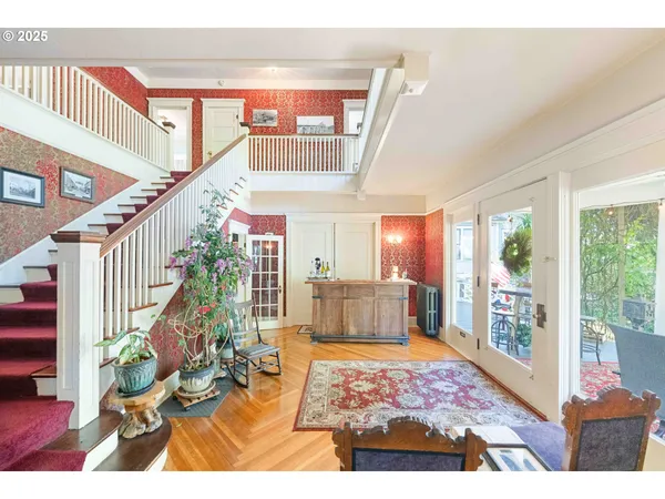 $1,050,000 | 955 South 5th Street, Coos Bay, OR 97420