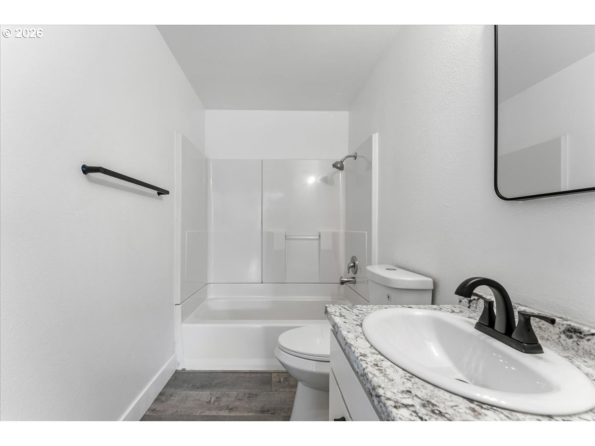 8970 Southwest Reiling Street Portland, OR 97224 - Photo 18 of 30