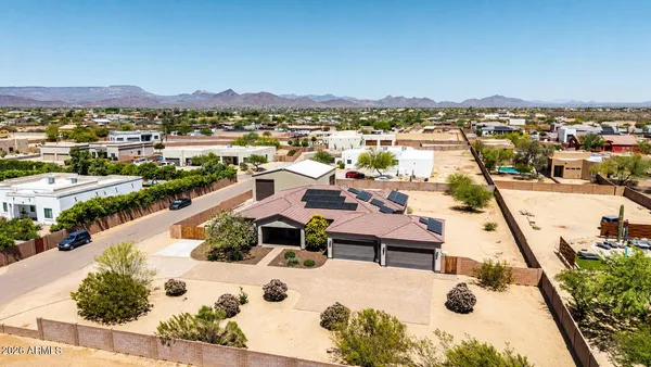 $1,150,000 | 2639 West Lavitt Lane, Phoenix, AZ 85086