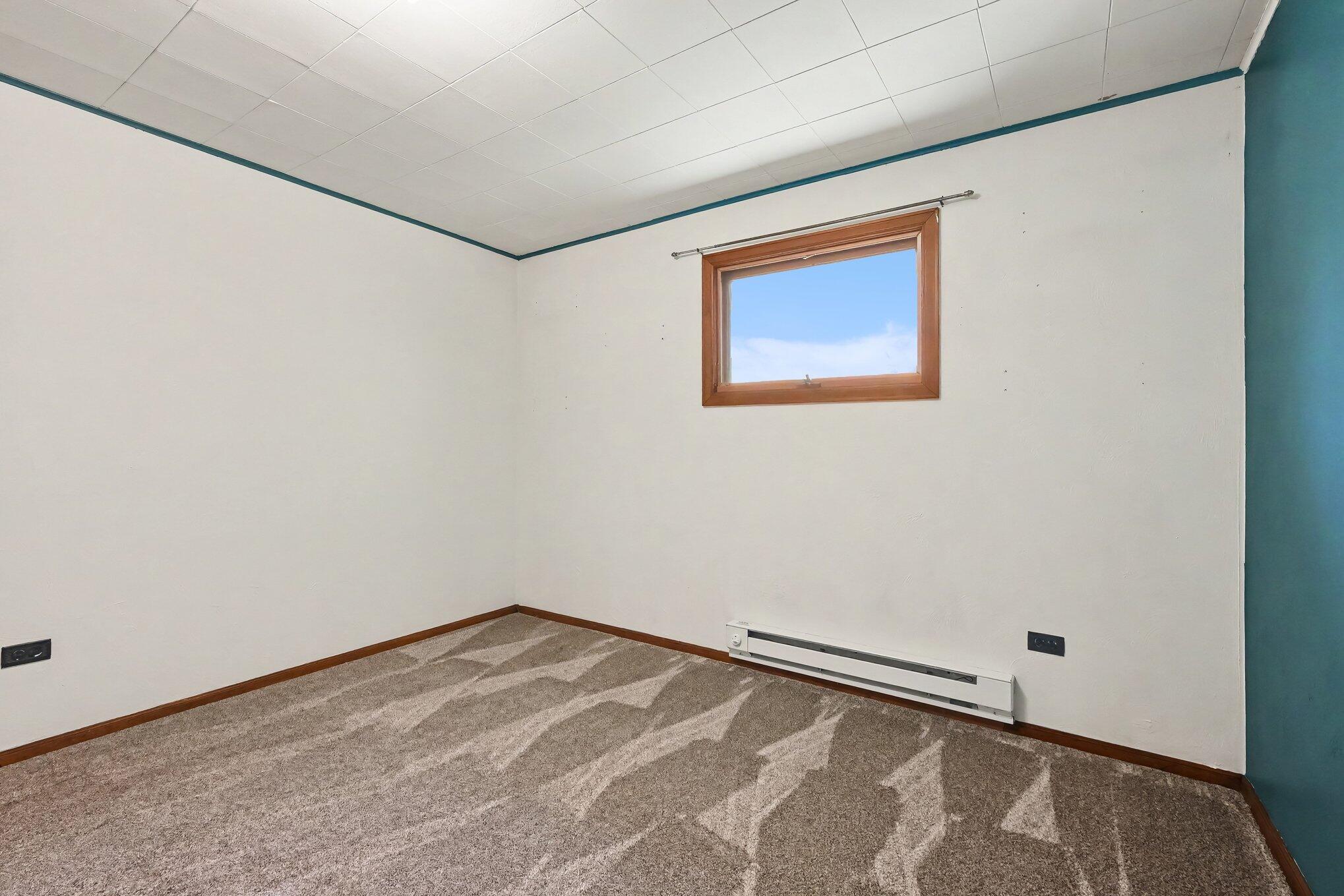 5405 Hartman Road Eau Claire, MI 49111 - Photo 23 of 36 023_file_2571