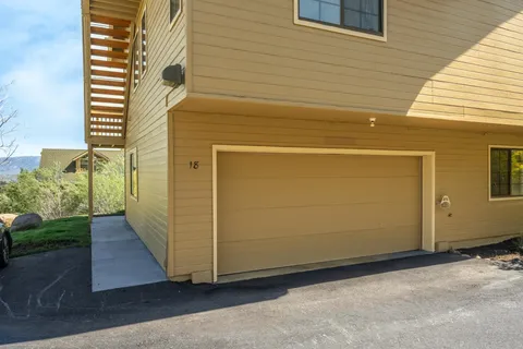 $699,000 | 117 Lake Manor Place, Unit 18, Crowley Lake, CA 93546