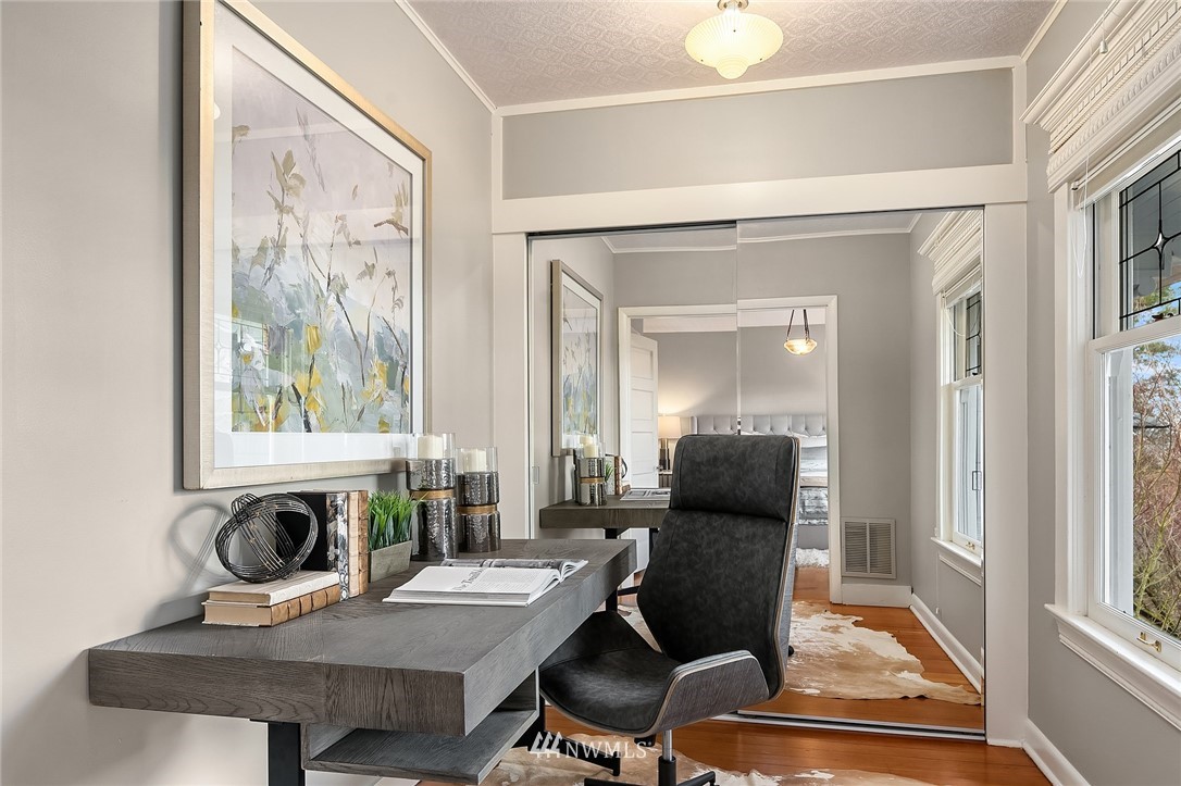 1215 17th Avenue East Seattle, WA 98112 - Photo 25 of 39