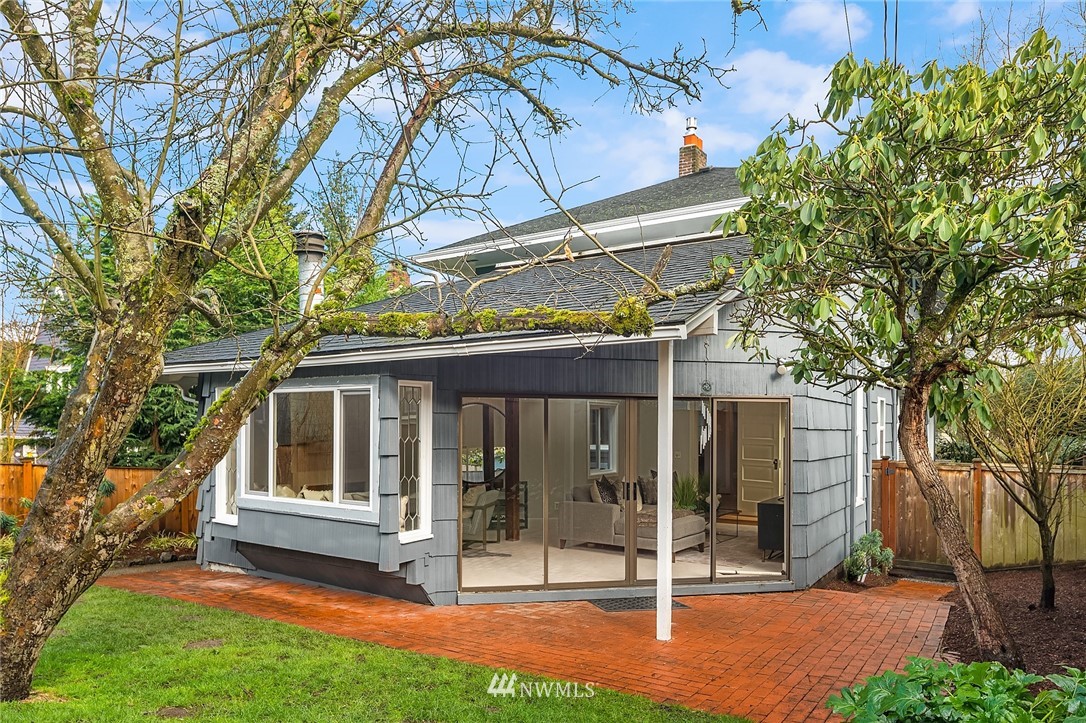 1215 17th Avenue East Seattle, WA 98112 - Photo 34 of 39