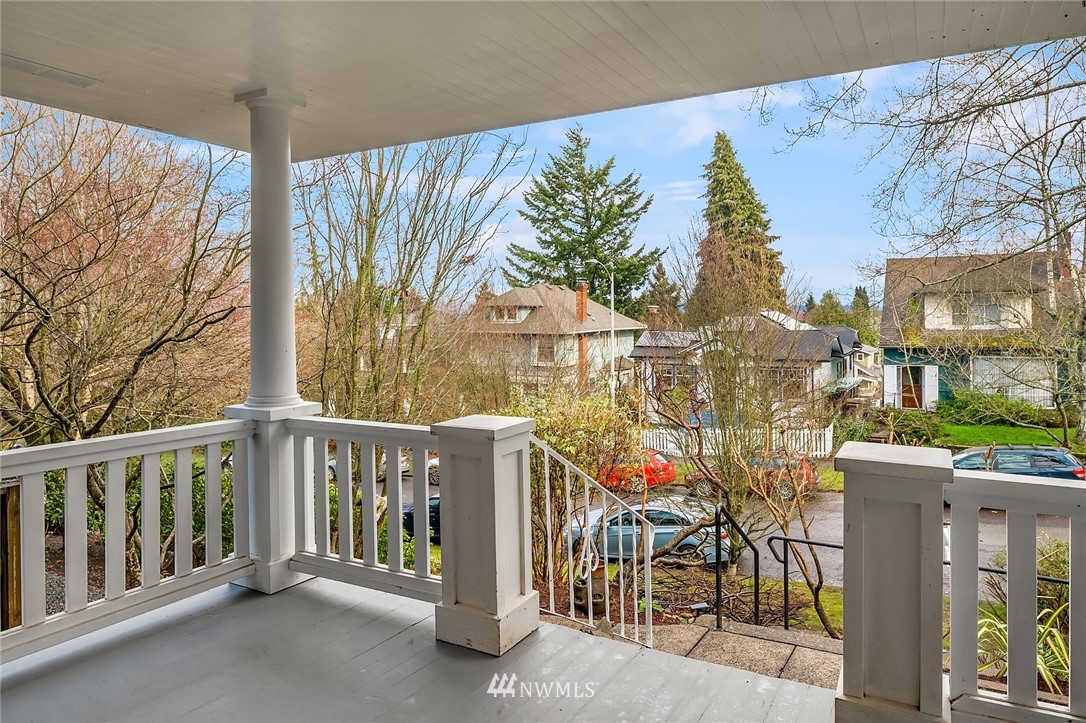 1215 17th Avenue East Seattle, WA 98112 - Photo 36 of 39