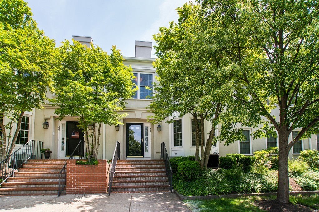 237 Victory Road, Unit 237 Quincy, MA 02171 - Photo 2 of 30 Gallery Image 2