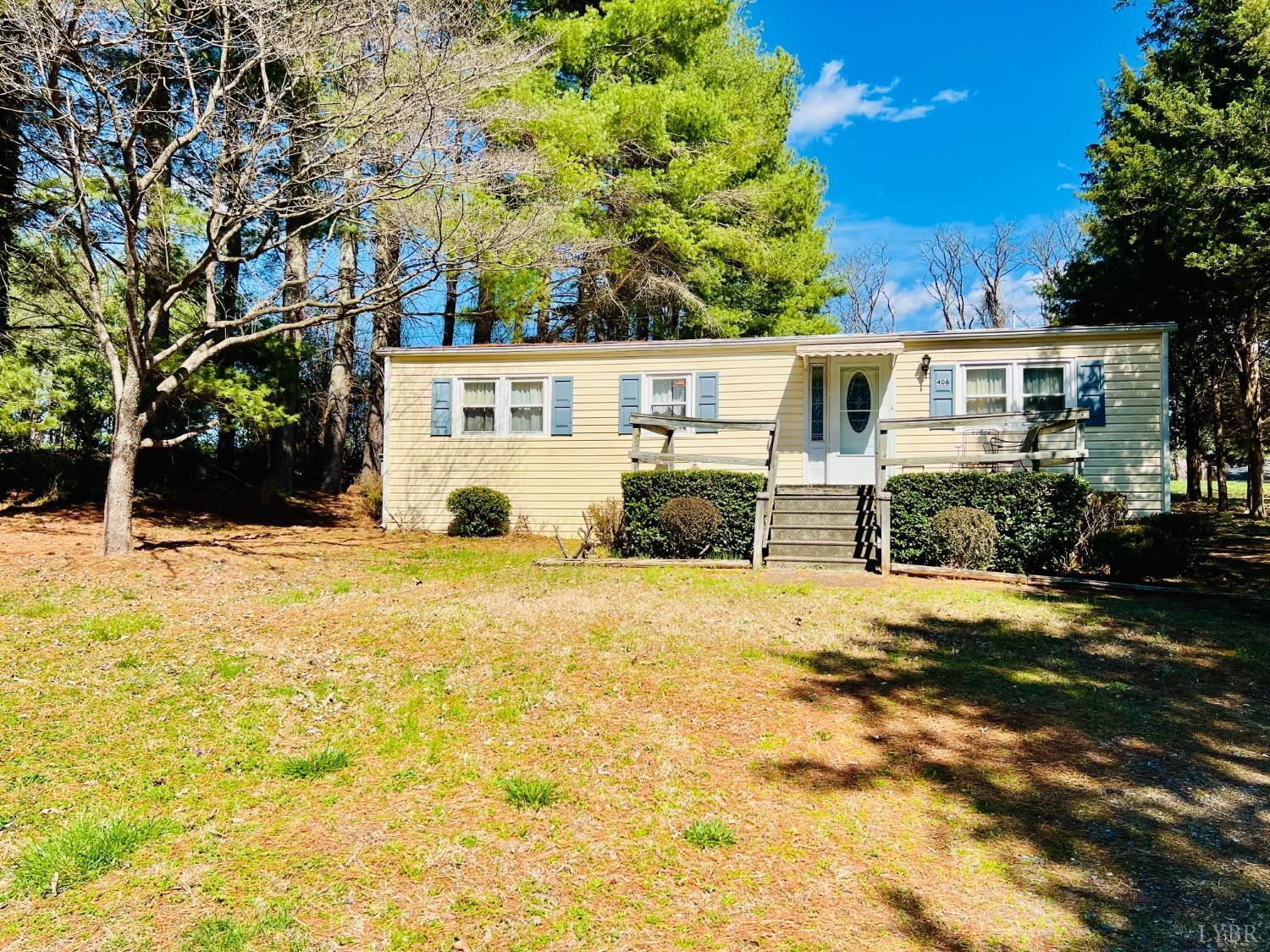 406 Wiggington Road Lynchburg, VA 24501 - Photo 1 of 30 Gallery Image 1