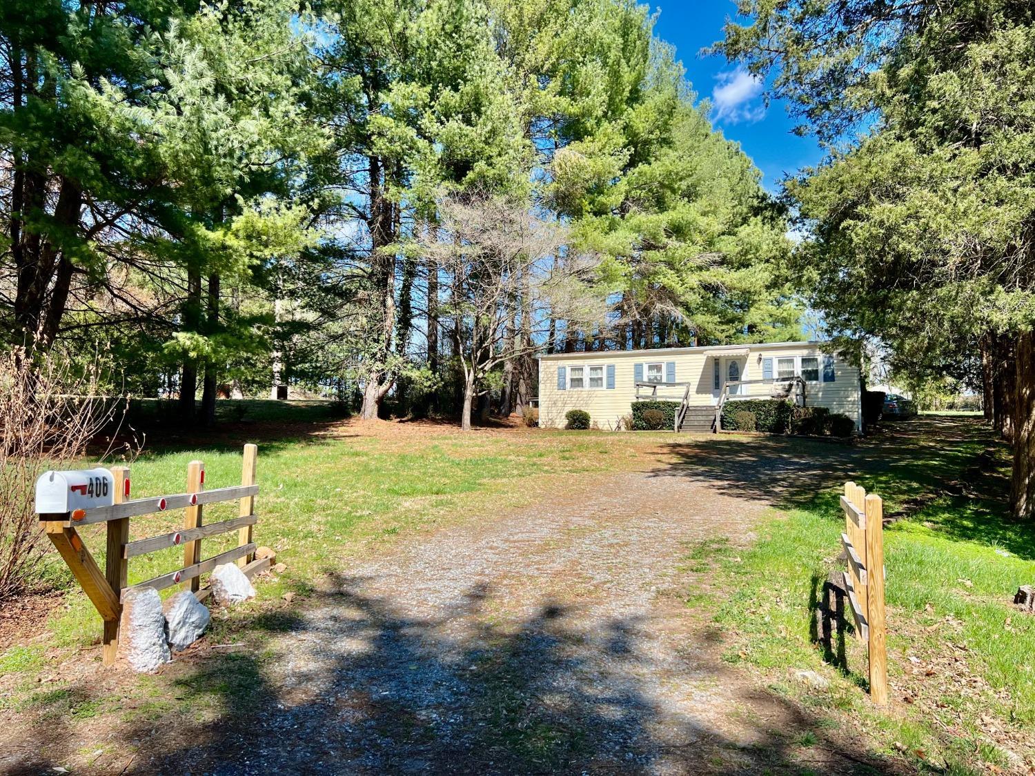 406 Wiggington Road Lynchburg, VA 24501 - Photo 2 of 30 Gallery Image 2