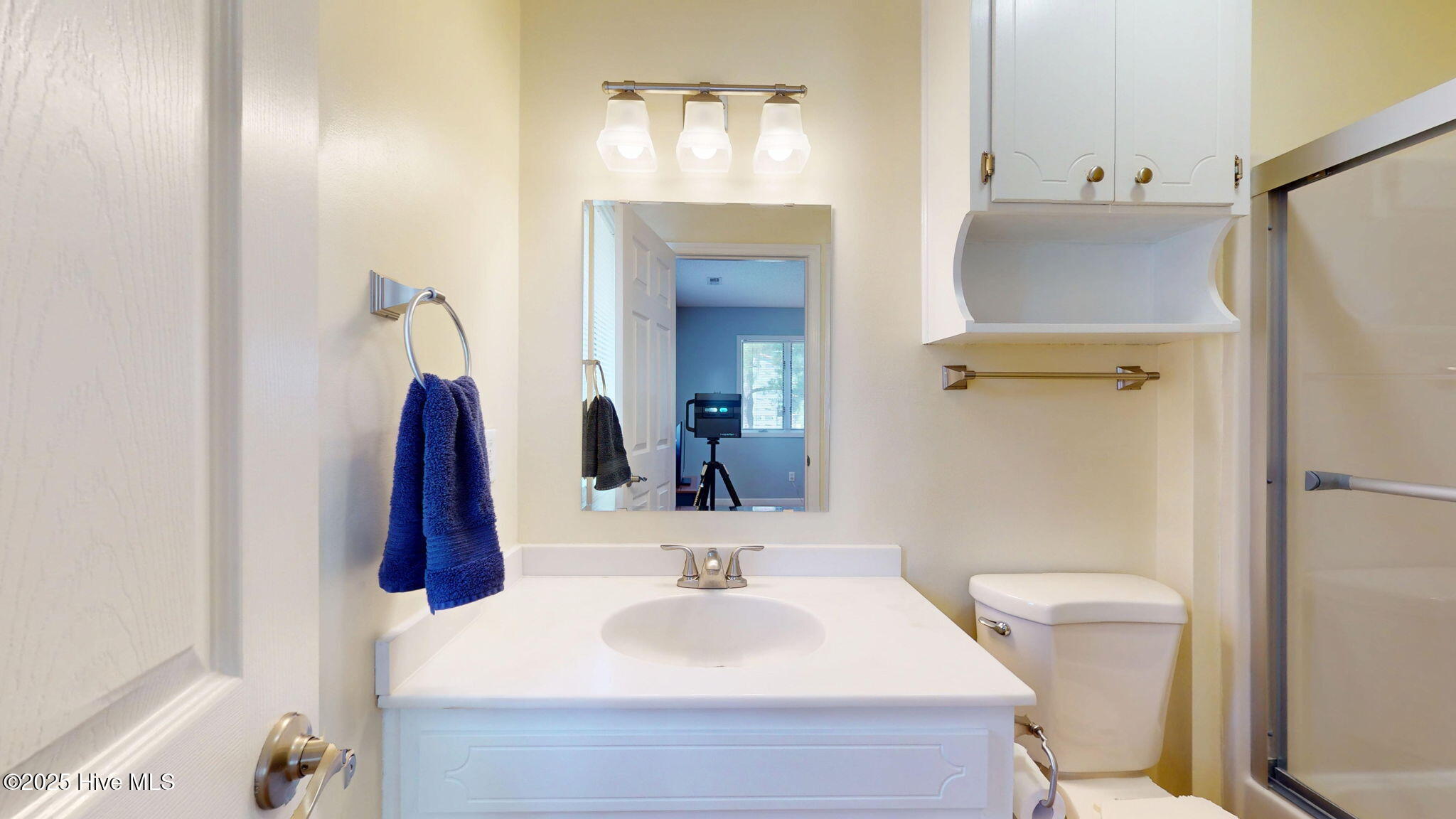 5410 Trade Winds Road New Bern, NC 28560 - Photo 30 of 66 Guest Bath for BR3