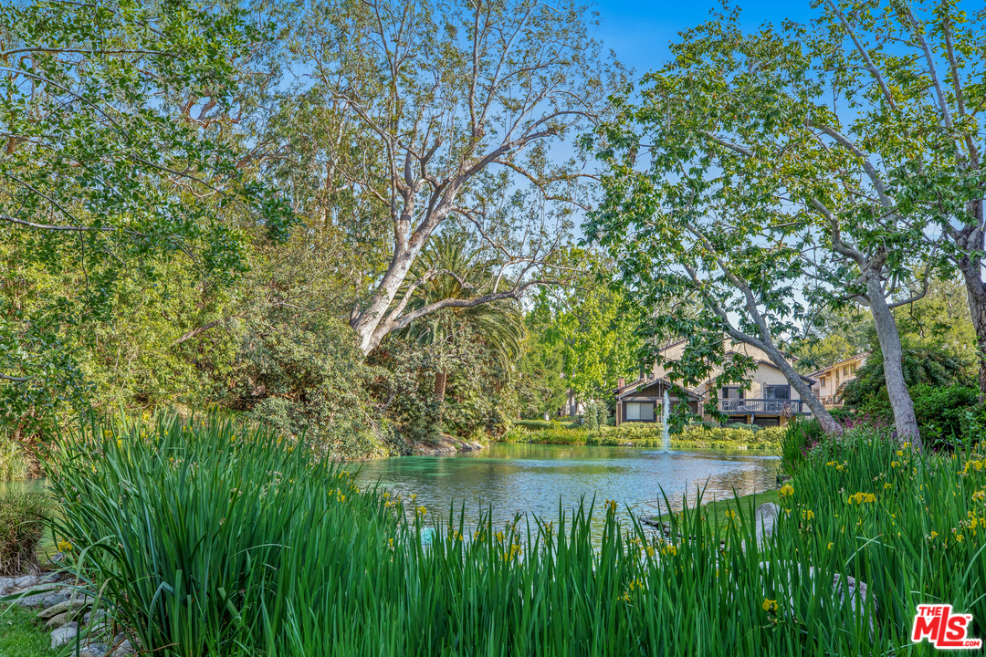 8303 Raintree Circle Culver City, CA 90230 - Photo 23 of 26