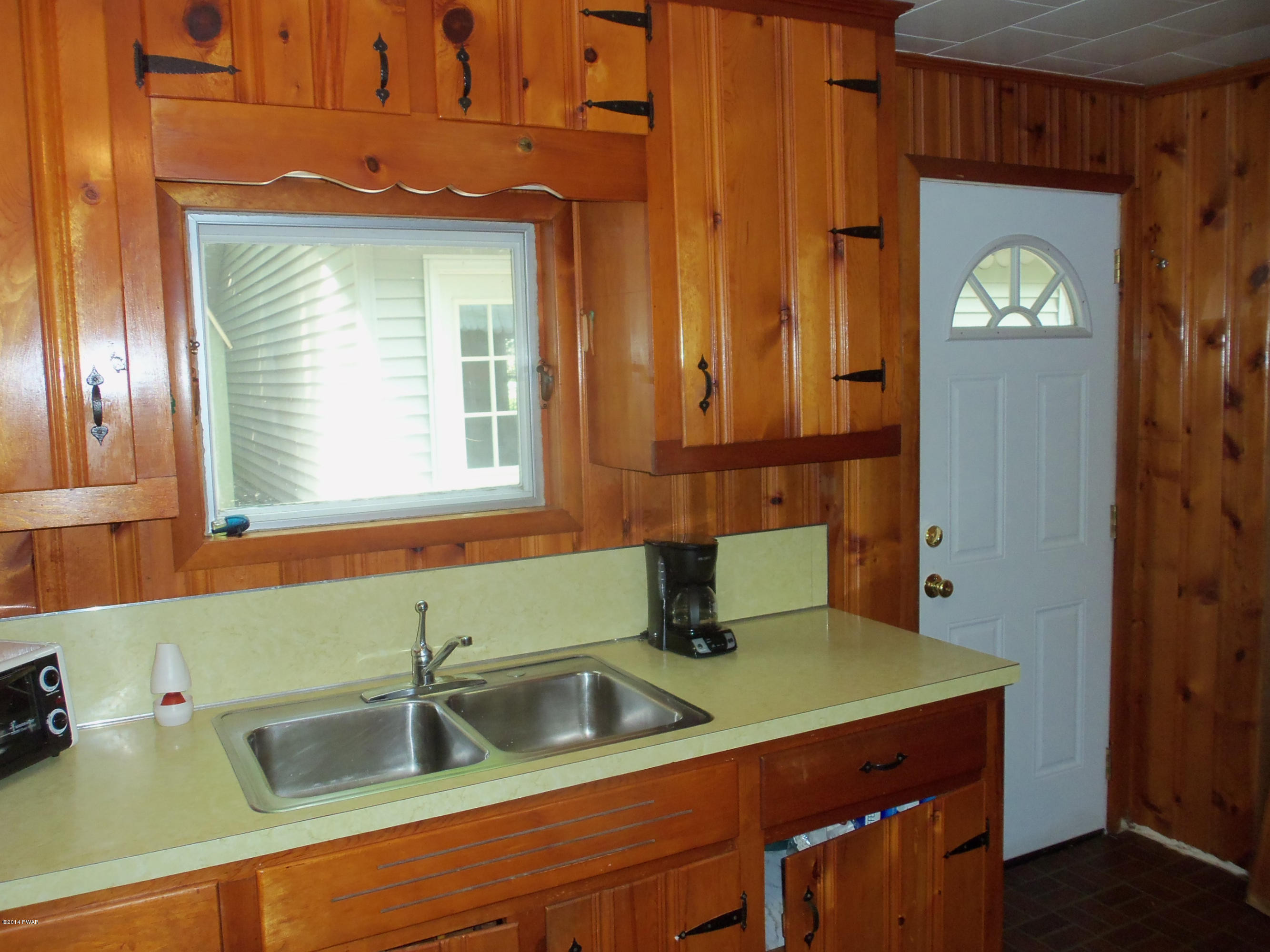 121 Tauschman Road Greentown, PA 18426 - Photo 16 of 50 Gallery Image 16