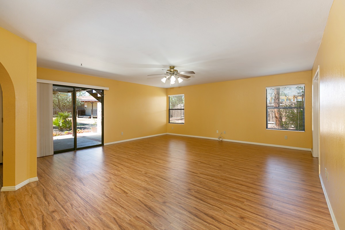1572 Glacier Road Oceanside, CA 92056 - Photo 11 of 25 Gallery Image 11