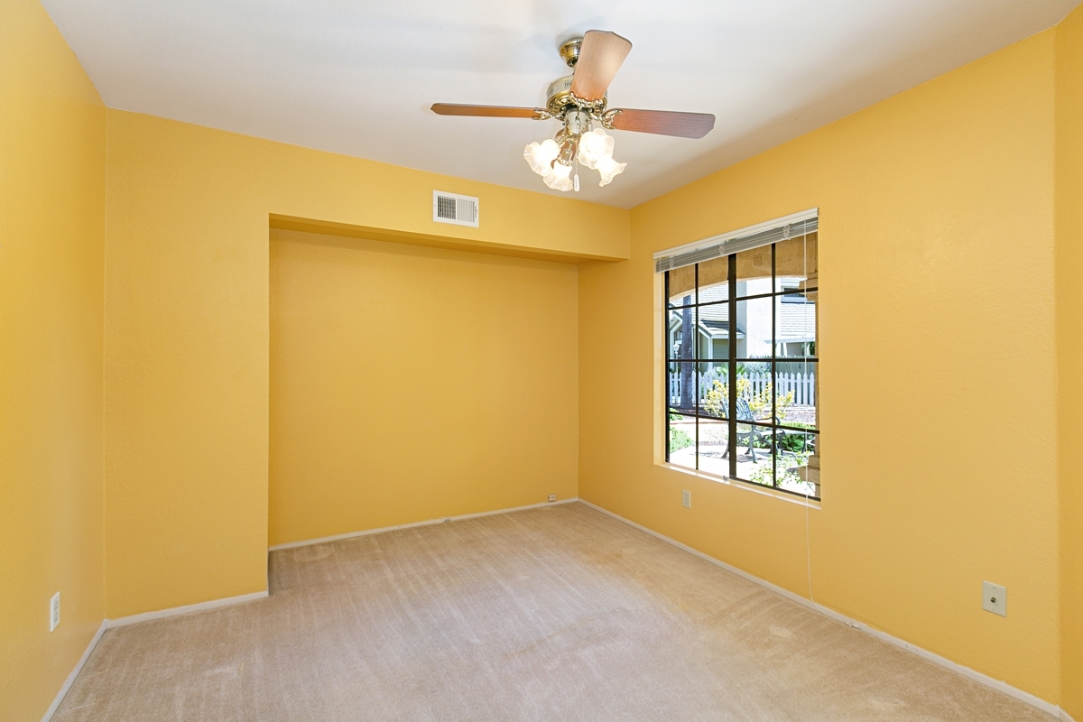 1572 Glacier Road Oceanside, CA 92056 - Photo 15 of 25 Gallery Image 15