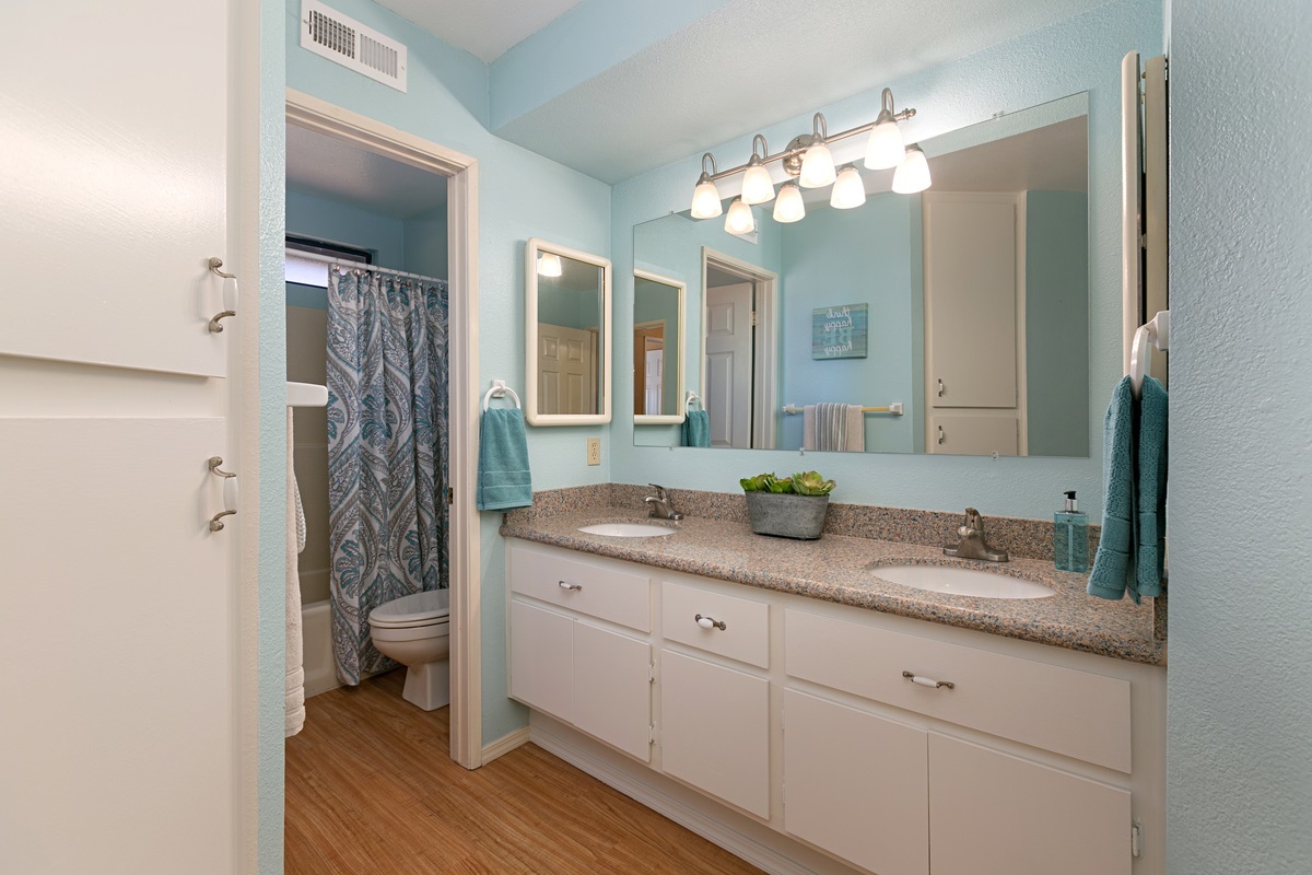 1572 Glacier Road Oceanside, CA 92056 - Photo 23 of 25 Gallery Image 23