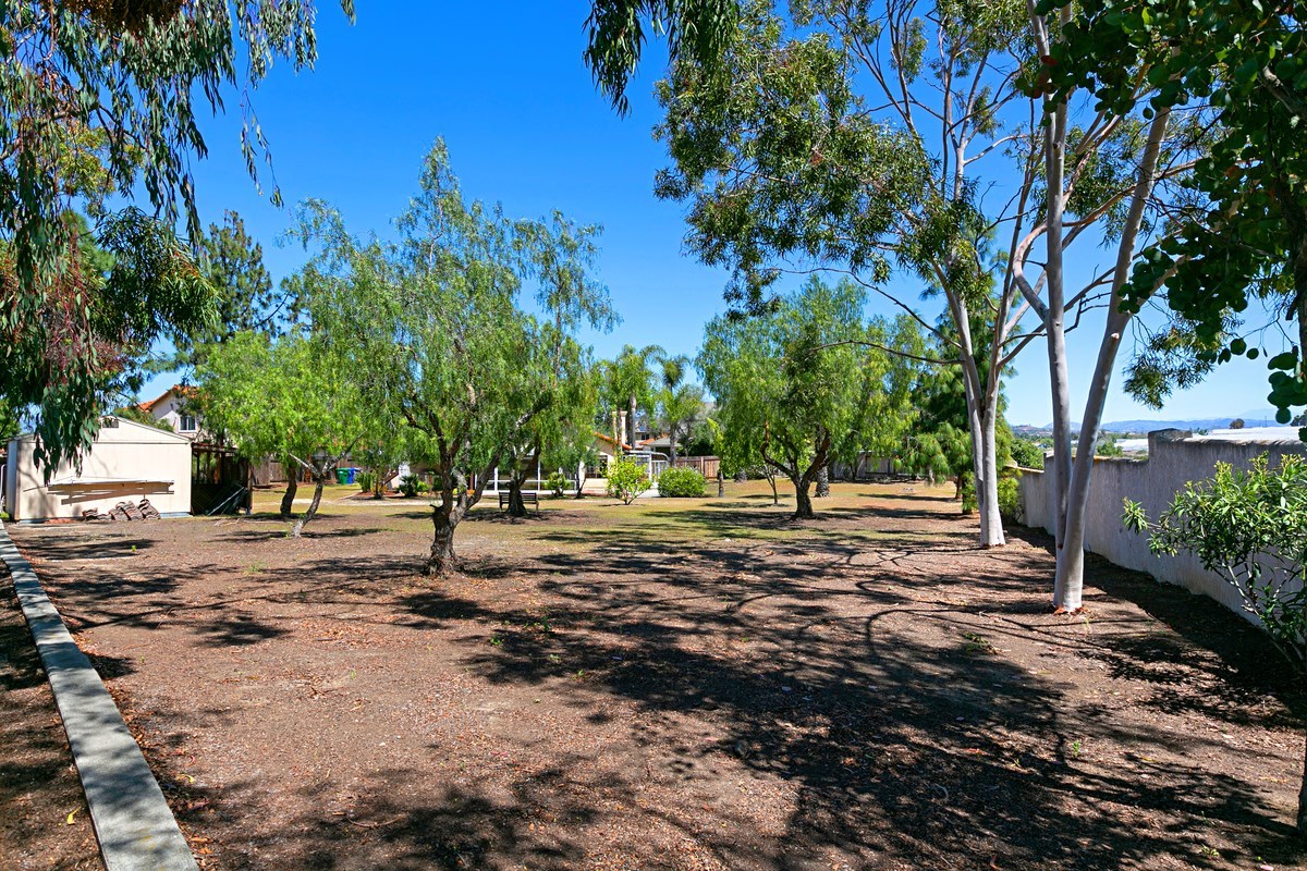 1572 Glacier Road Oceanside, CA 92056 - Photo 4 of 25 Gallery Image 4