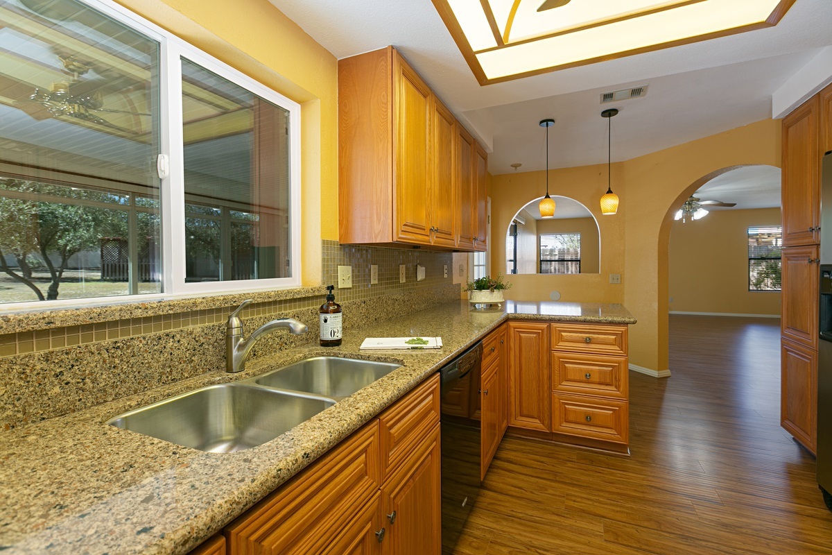1572 Glacier Road Oceanside, CA 92056 - Photo 10 of 25 Gallery Image 10
