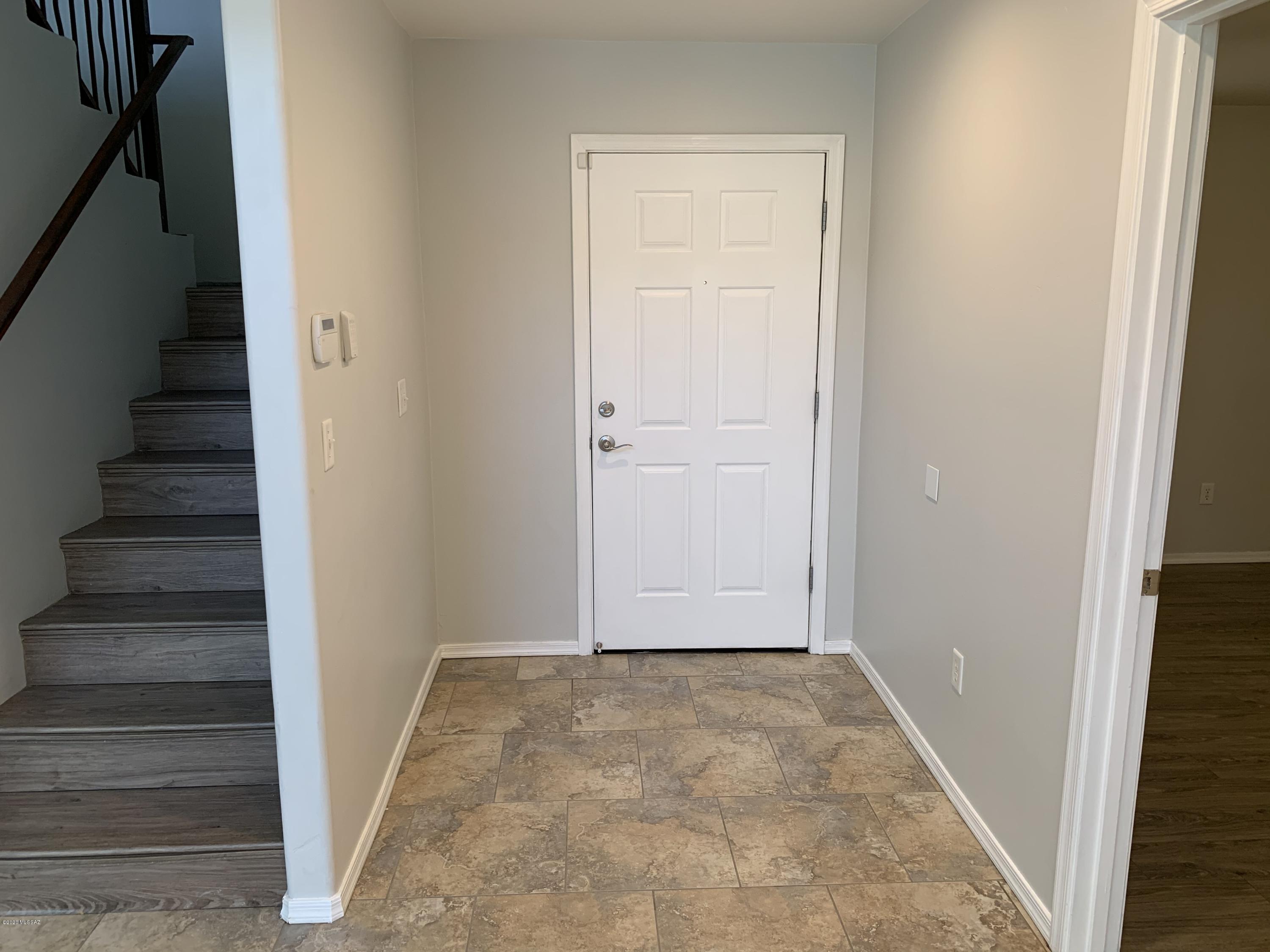 4181 North Fortune Loop Tucson, AZ 85719 - Photo 2 of 39