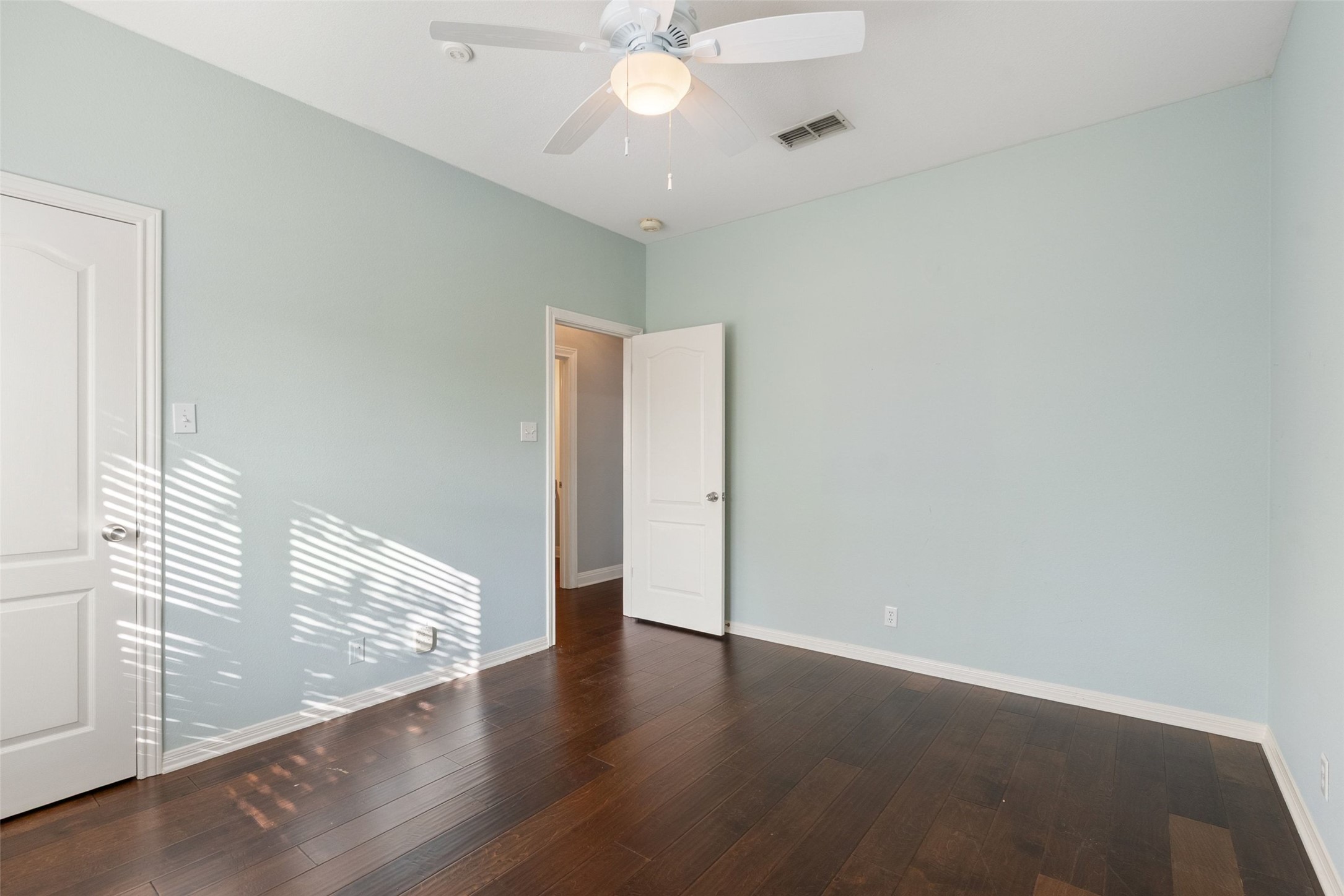 120 Copperleaf Road Lakeway, TX 78734 - Photo 20 of 30 Gallery Image 20