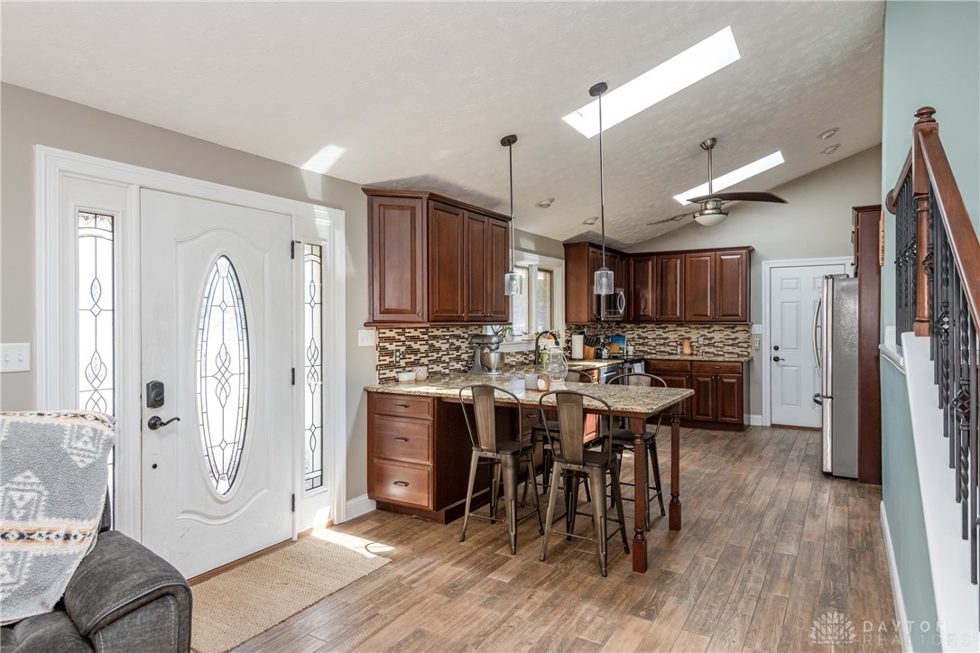 2530 East Stroop Road Kettering, OH 45440 - Photo 5 of 52 Gallery Image 5