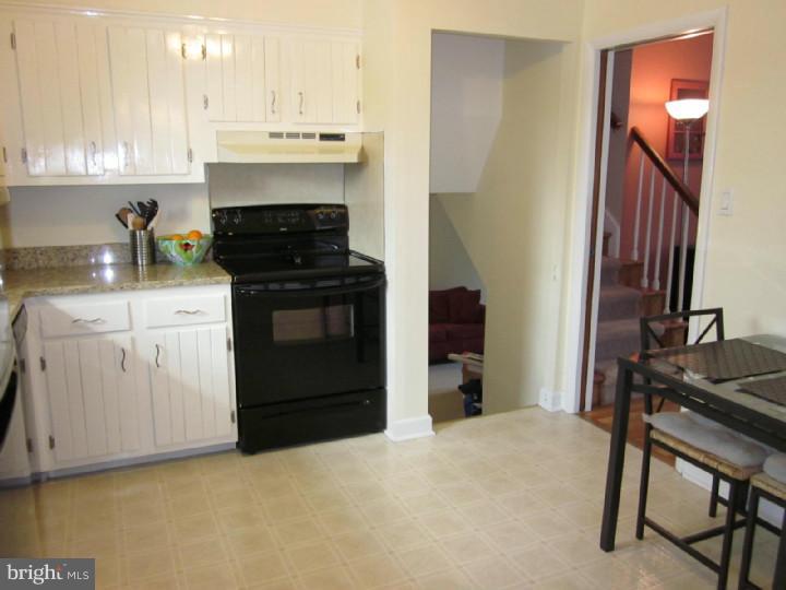 2412 Rambler Road Wilmington, DE 19810 - Photo 10 of 25 Kitchen