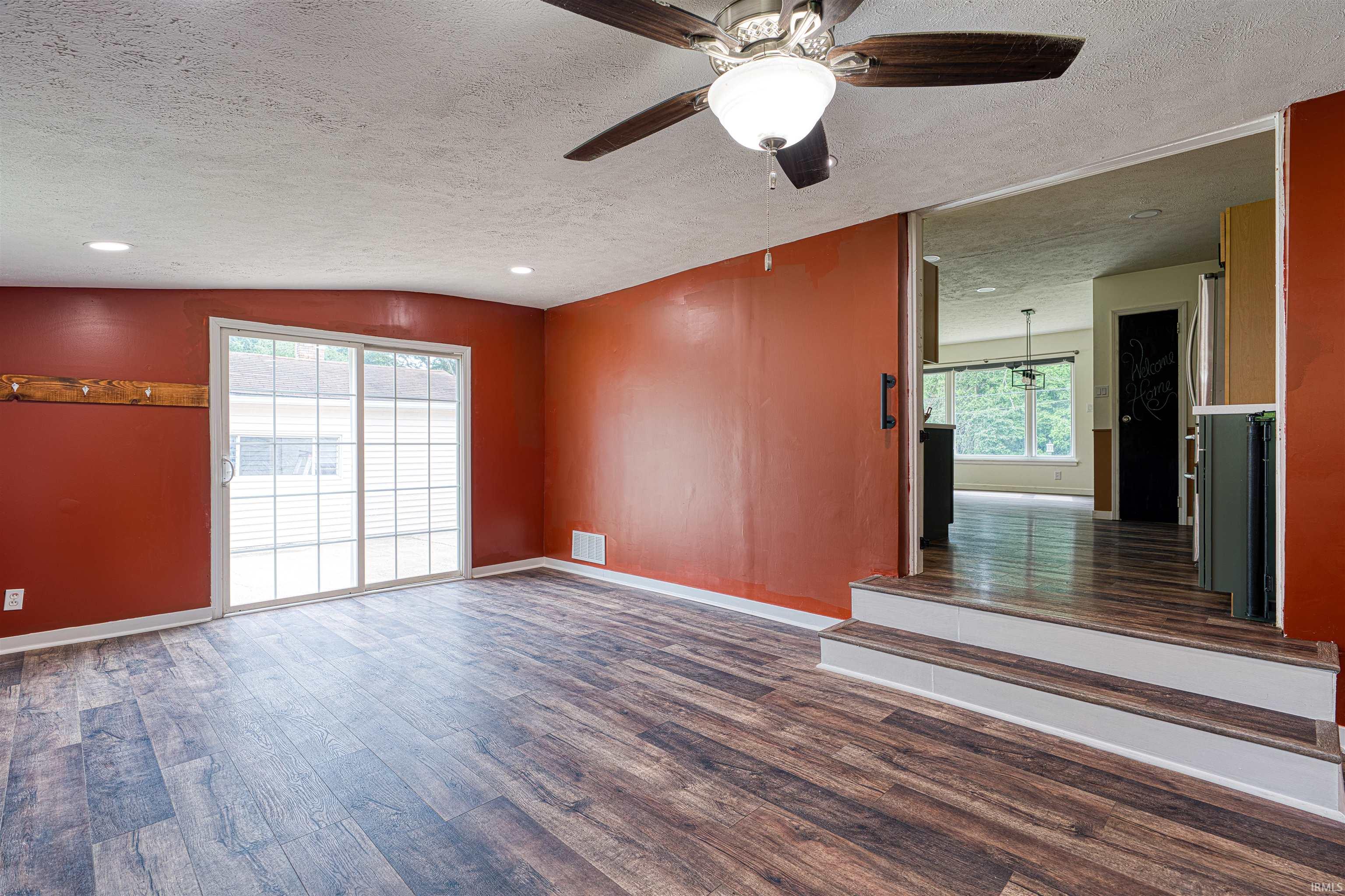 7701 Bartels Road Evansville, IN 47710 - Photo 8 of 32 Gallery Image 8