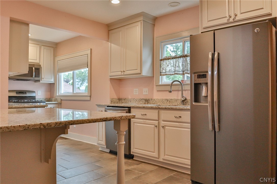 201 Wellesley Road Syracuse, NY 13207 - Photo 15 of 38