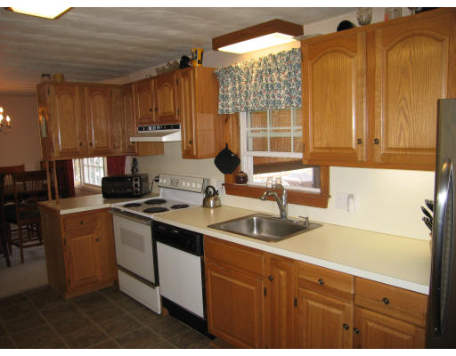 67 Eaton Road Framingham, MA 01701 - Photo 3 of 21