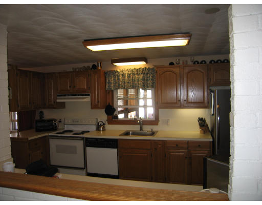67 Eaton Road Framingham, MA 01701 - Photo 4 of 21