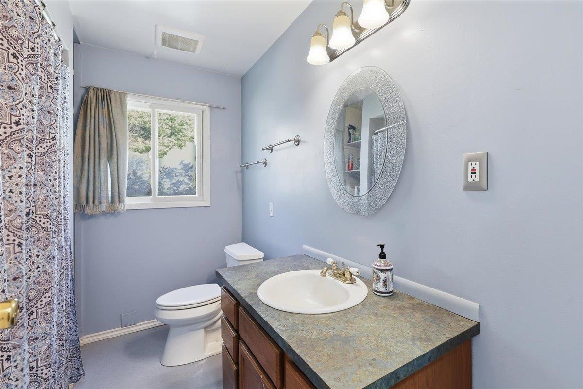2541 Nicholson Road Elk, WA 99009 - Photo 13 of 36