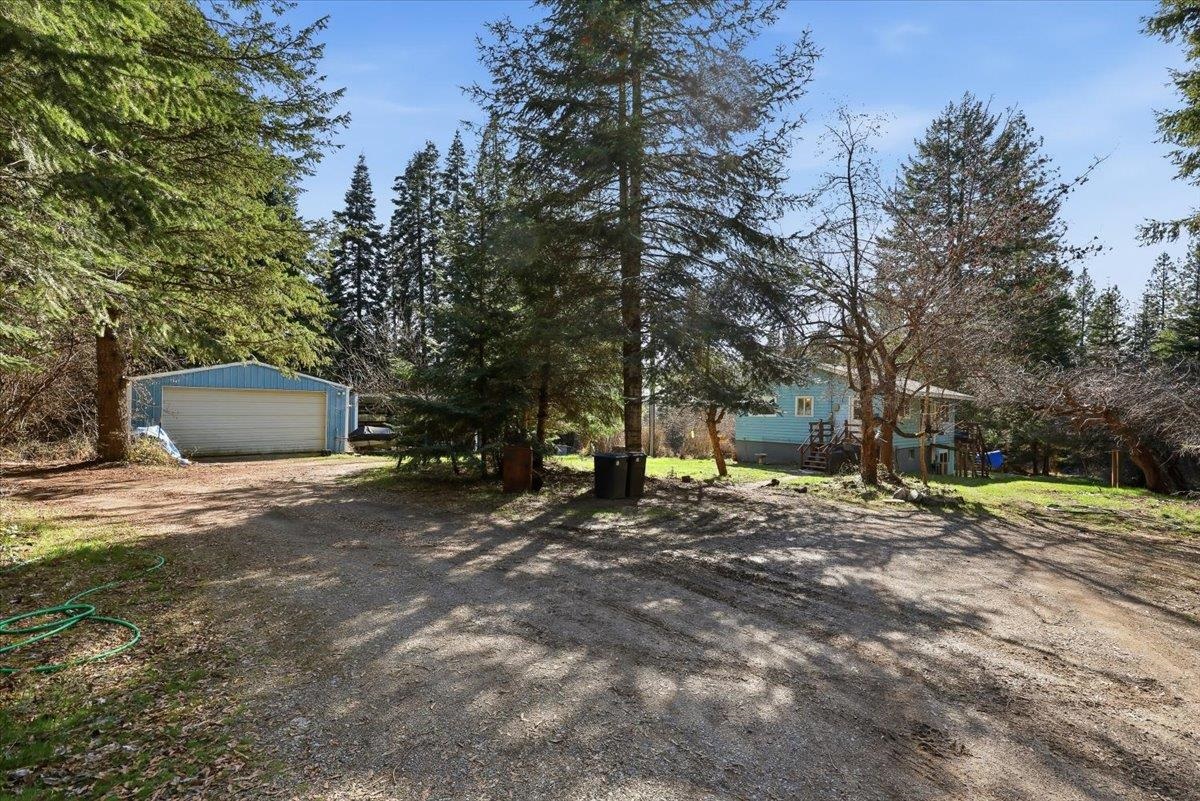2541 Nicholson Road Elk, WA 99009 - Photo 3 of 36