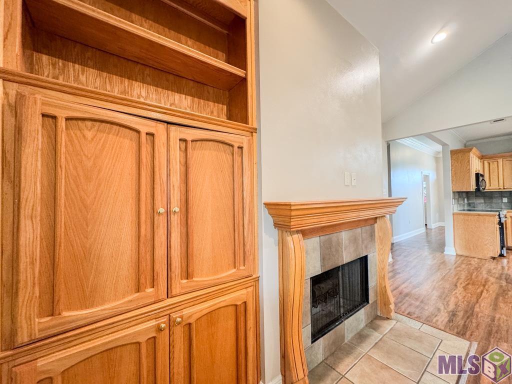 1923 Hunters Way Drive Baton Rouge, LA 70816 - Photo 10 of 22