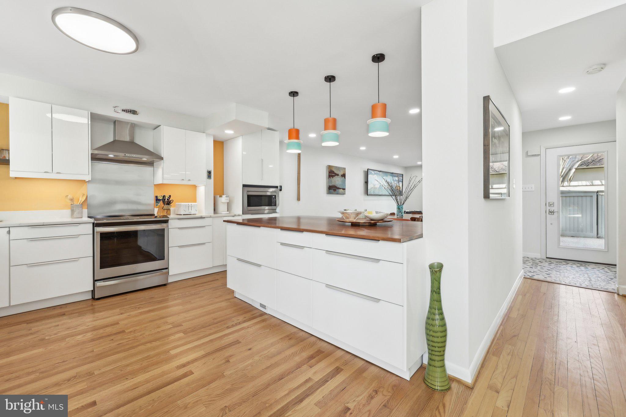1503 Inlet Court Reston, VA 20190 - Photo 20 of 59
