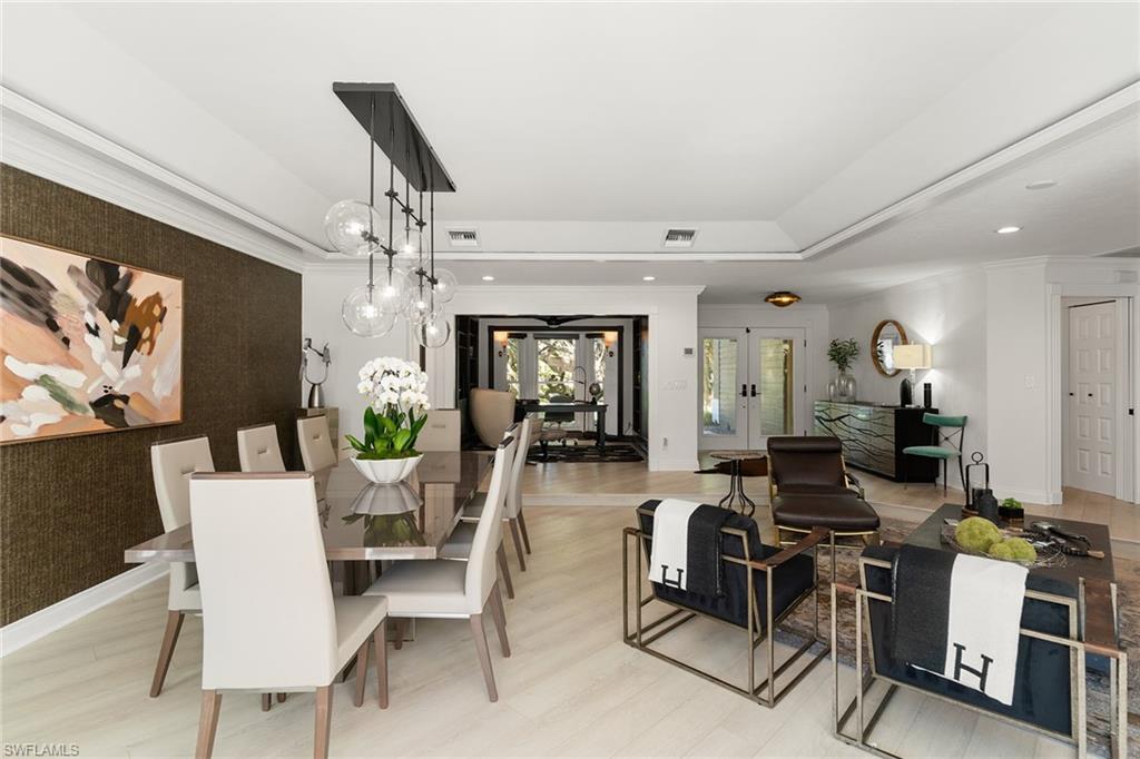 2570 Crayton Road Naples, FL 34103 - Photo 12 of 39