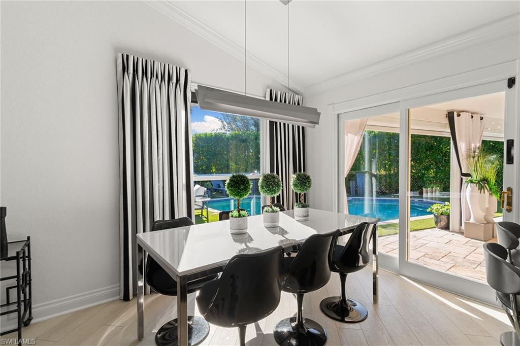 2570 Crayton Road Naples, FL 34103 - Photo 16 of 39