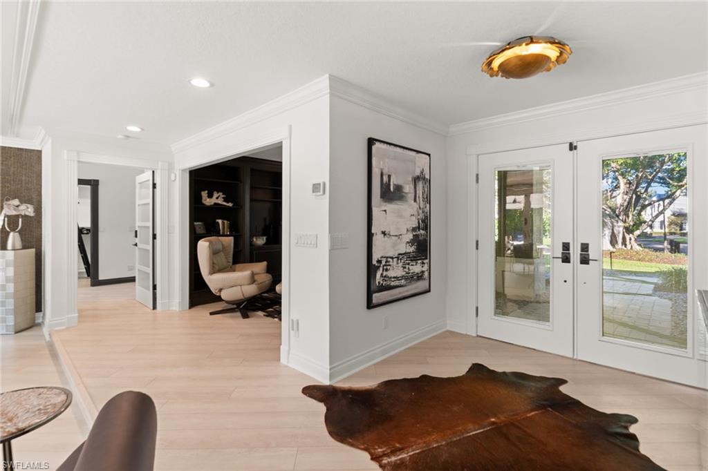 2570 Crayton Road Naples, FL 34103 - Photo 26 of 39